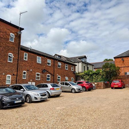 Saffron Court By Wycombe Apartments - Apt 06 High Wycombe Exterior photo